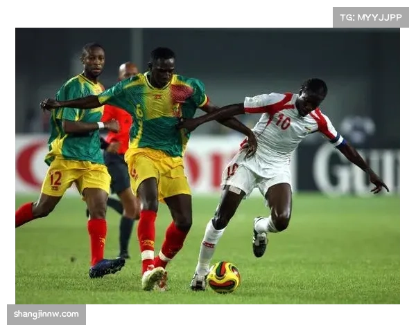 民主刚果非洲杯1比0小胜贝宁 邦贡达一击制胜展现效率