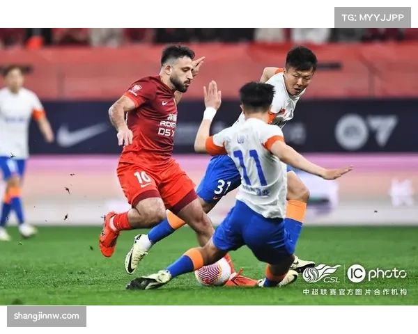 泰山防守定位球存在明显漏洞 开场两分钟角球失分